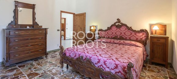 6 bedrooms Villa in Vinci, Italy No. 313959 17