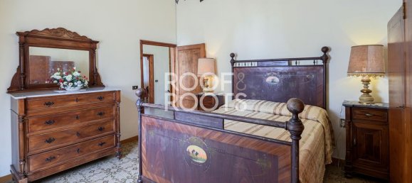 6 bedrooms Villa in Vinci, Italy No. 313959 12