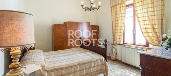 6 bedrooms Villa in Vinci, Italy No. 313959 16