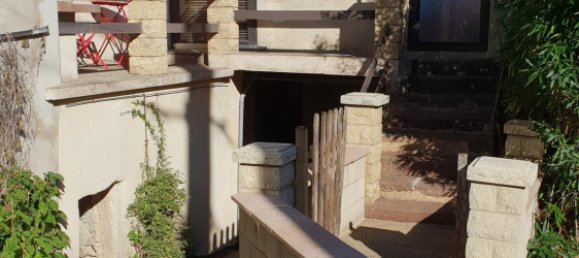 3 bedrooms House in Lunas, France No. 38071 5