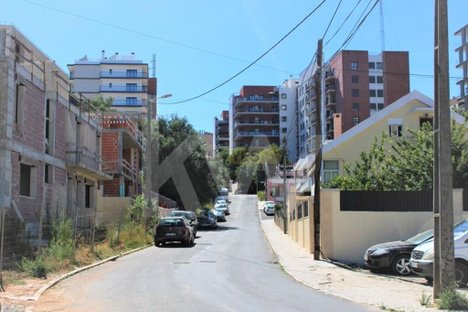  Land in Odivelas, Portugal No. 84229