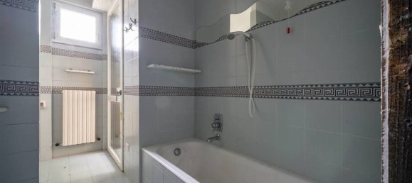 3 bedrooms Apartment in Malgrate, Italy No. 233416 20
