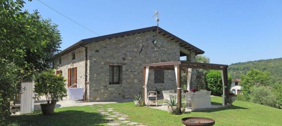 Villa de 5 habitaciónes en Villafranca in Lunigiana, Italy No. 146875 2