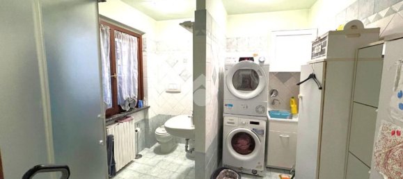 4 bedrooms Apartment in Usmate Velate, Italy No. 364630 7