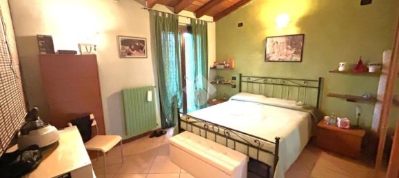 4 bedrooms Apartment in Usmate Velate, Italy No. 364630 8