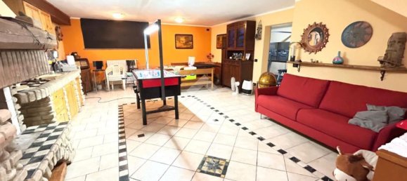 4 bedrooms Apartment in Usmate Velate, Italy No. 364630 16