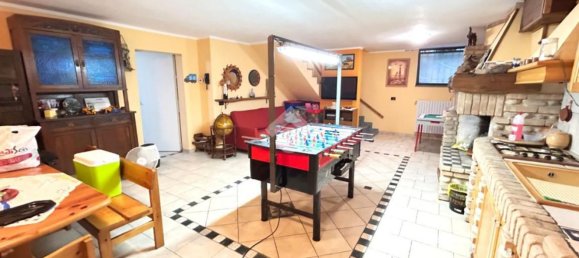 4 bedrooms Apartment in Usmate Velate, Italy No. 364630 14