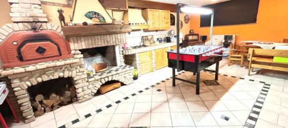 4 bedrooms Apartment in Usmate Velate, Italy No. 364630 15