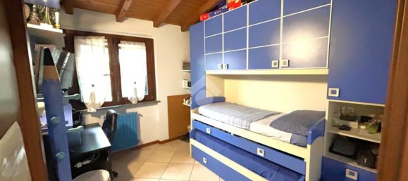 4 bedrooms Apartment in Usmate Velate, Italy No. 364630 10