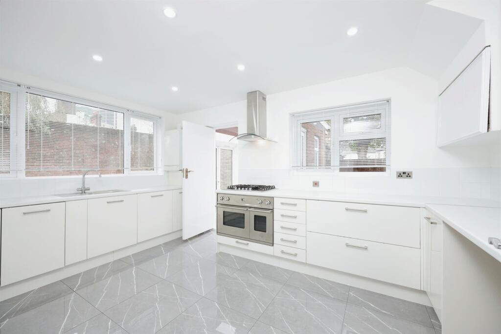 2 bedrooms Maisonette in Watford, United Kingdom No. 6800