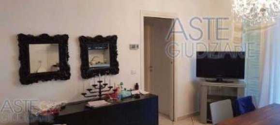 2 bedrooms Apartment in Ravenna, Italy No. 93582 7