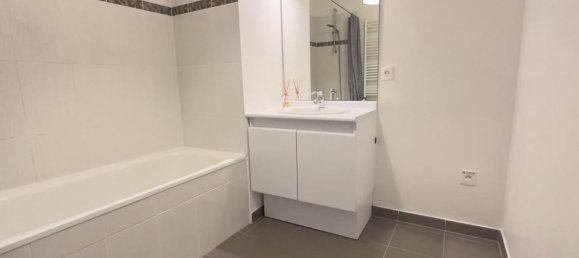 1 bedroom Apartment in Neuilly-sur-Marne, France No. 172843 4