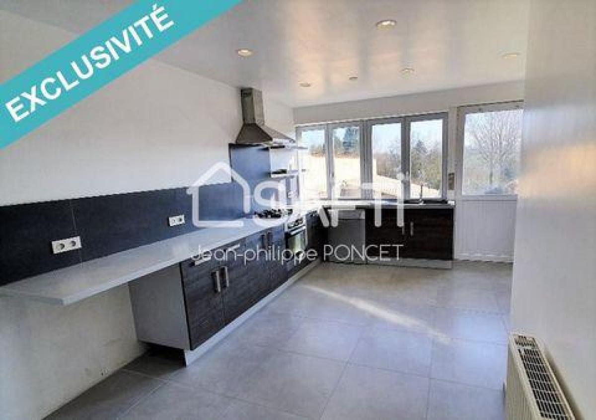 3 bedrooms House in Saint-Quentin, France No. 4457