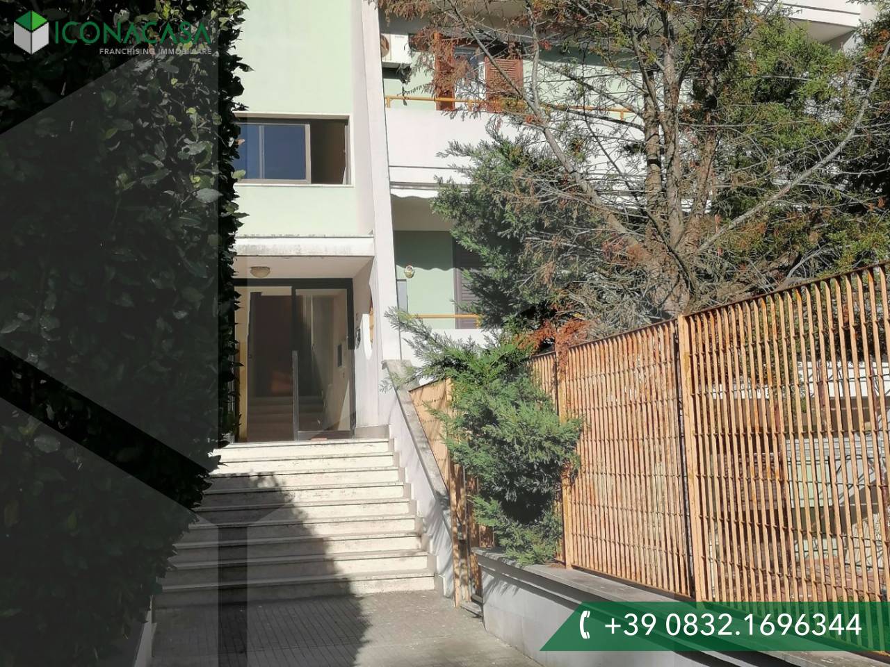 2 rooms Building in Lecce, Italy No. 25936