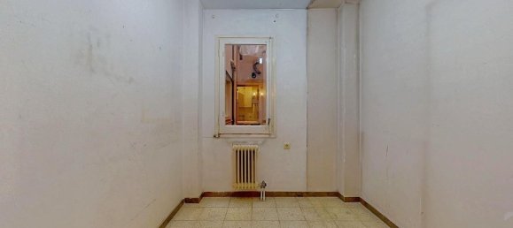 Apartamento de 3 dormitorios en Eixample, Spain No. 185602 10
