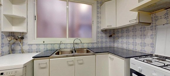 Apartamento de 3 dormitorios en Eixample, Spain No. 185602 31