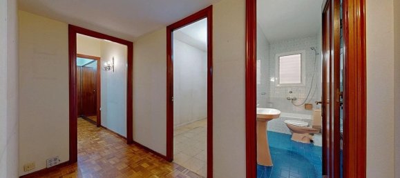Apartamento de 3 dormitorios en Eixample, Spain No. 185602 20