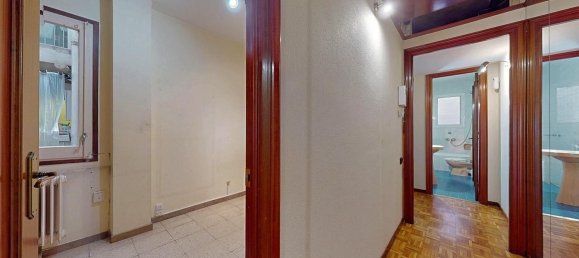 Apartamento de 3 dormitorios en Eixample, Spain No. 185602 22