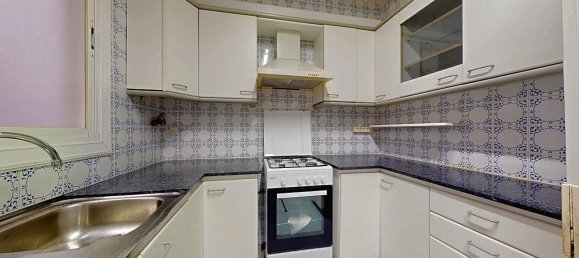 Apartamento de 3 dormitorios en Eixample, Spain No. 185602 30