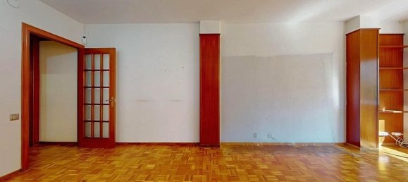 Apartamento de 3 dormitorios en Eixample, Spain No. 185602 37