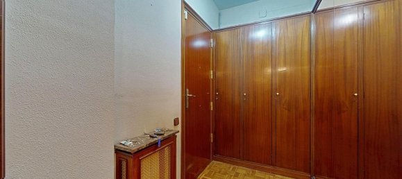 Apartamento de 3 dormitorios en Eixample, Spain No. 185602 7