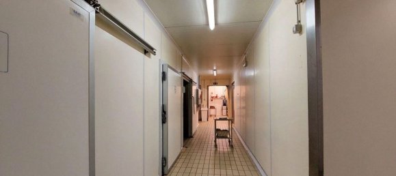 Almacén de 10 habitaciónes en Foligno, Italy No. 51623 14