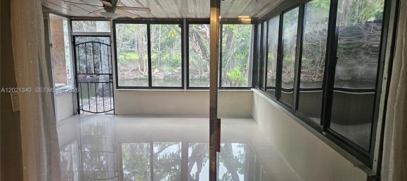 2 dormitorios dúplex en venta en Miami, Miami-Dade, Florida, USA № 614915 8