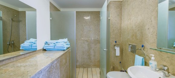 5 bedrooms House in Luz, Portugal No. 156783 26