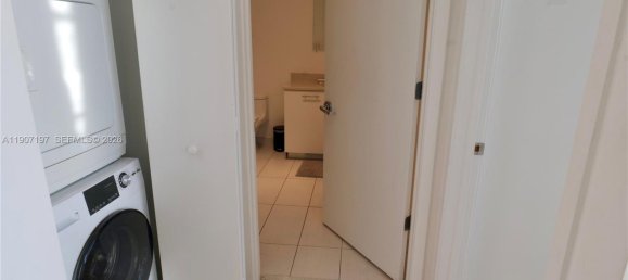 1 chambre propriété commerciale à vendre à Miami, Miami-Dade, Florida, USA № 614850 15