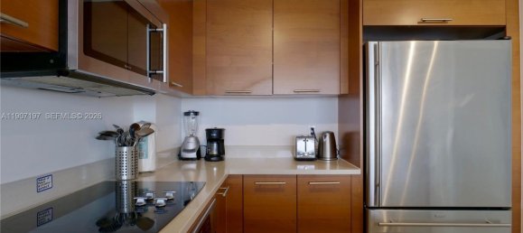 1 chambre propriété commerciale à vendre à Miami, Miami-Dade, Florida, USA № 614850 3