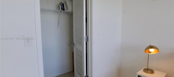 1 chambre propriété commerciale à vendre à Miami, Miami-Dade, Florida, USA № 614850 23
