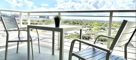 1 chambre propriété commerciale à vendre à Miami, Miami-Dade, Florida, USA № 614850 9