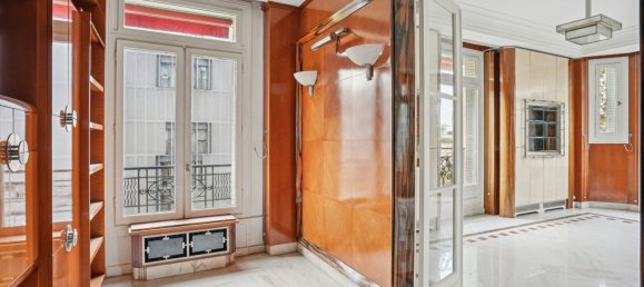 3 bedrooms Apartment in Paris, France No. 113897 6