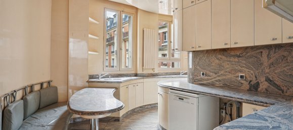 3 bedrooms Apartment in Paris, France No. 113897 13