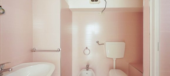 Casa de 4 habitaciónes en Palo del Colle, Italy No. 43341 23