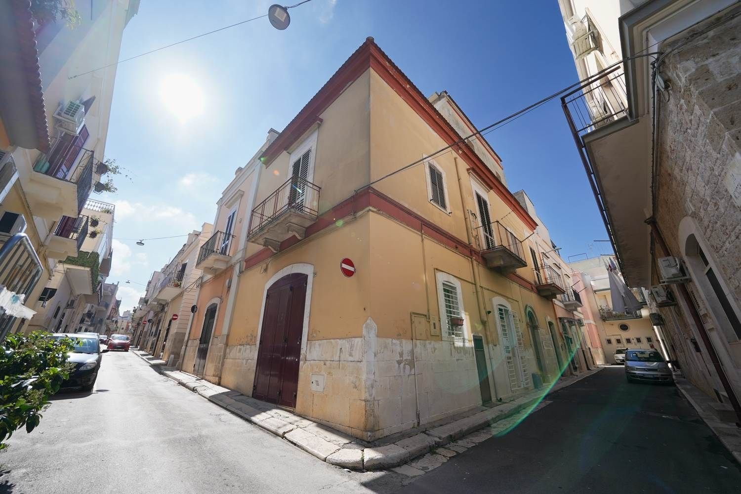 Casa de 4 habitaciónes en Palo del Colle, Italy No. 43341