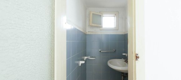 Casa de 4 habitaciónes en Palo del Colle, Italy No. 43341 22