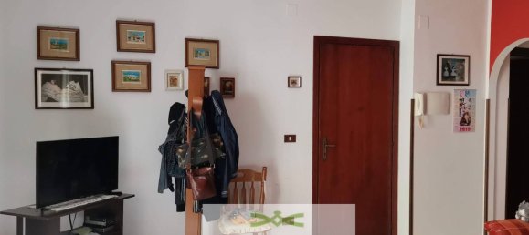 Квартира с 3 комнатами в Кампофеличе ди Рочелла, Италия № 139369 5