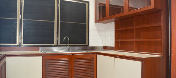 3 bedrooms Condo in Bangkok, Thailand No. 6846 6