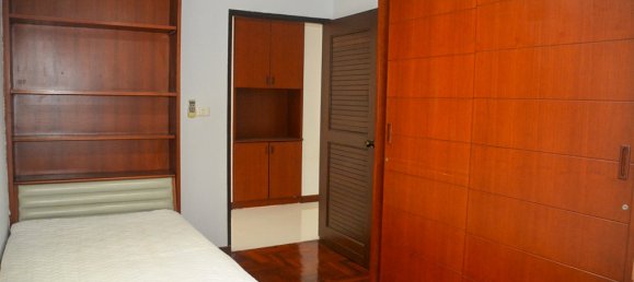3 bedrooms Condo in Bangkok, Thailand No. 6846 13