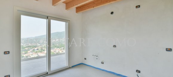 3 bedrooms Penthouse in Longone al Segrino, Italy No. 82157 9