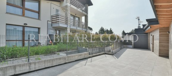 3 bedrooms Penthouse in Longone al Segrino, Italy No. 82157 47
