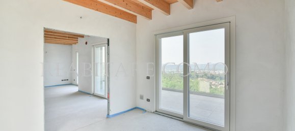 3 bedrooms Penthouse in Longone al Segrino, Italy No. 82157 10