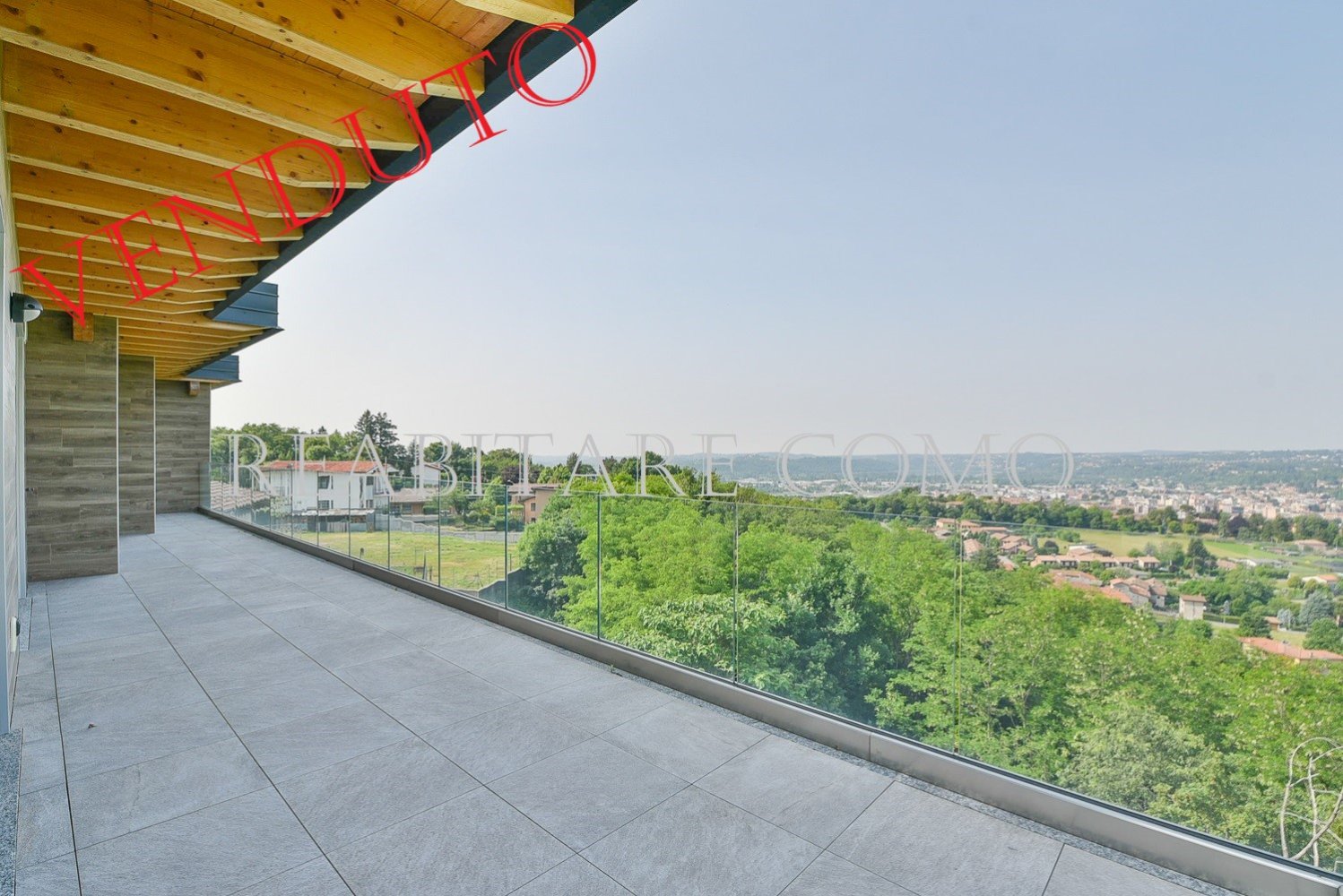 3 bedrooms Penthouse in Longone al Segrino, Italy No. 82157