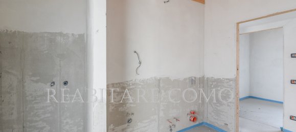 3 bedrooms Penthouse in Longone al Segrino, Italy No. 82157 15