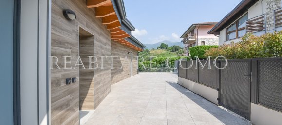 3 bedrooms Penthouse in Longone al Segrino, Italy No. 82157 38