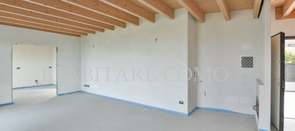 3 bedrooms Penthouse in Longone al Segrino, Italy No. 82157 3