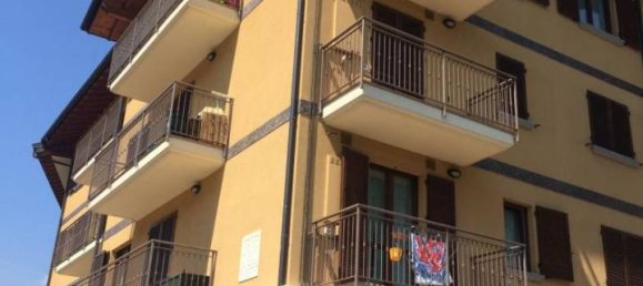 4 rooms Penthouse in Berbenno, Italy No. 19122 3