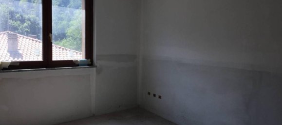 4 rooms Penthouse in Berbenno, Italy No. 19122 16