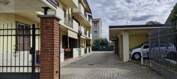 3 rooms Apartment in Arsago Seprio, Italy No. 5412 6